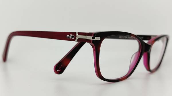 Female - Strawberry Red - Elite - Thumb 2