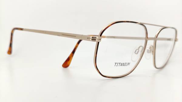 Male - Caramel Brown - Titanium  - Thumb 2